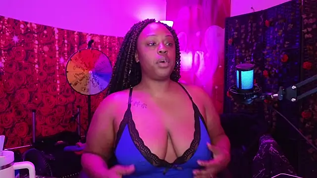 cheriserozequeen online show from April 2026 02:25:02 AM