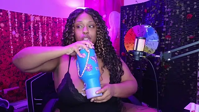 cheriserozequeen online show from February 2026 10:01:01 PM