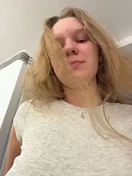 Ketitull online show from December 2025 07:03:02 PM