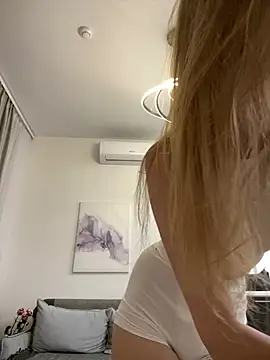 Snapshot of Ketitull chatting on February 2025 06:43:02 PM Ketitull online show from February 2025 06:43:02 PM