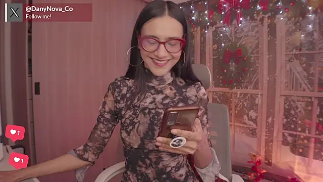 DanyNova Co online show from December 2025 01:05:02 PM