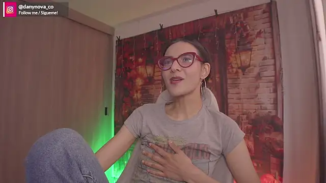 DanyNova Co online show from November 2025 09:18:02 PM