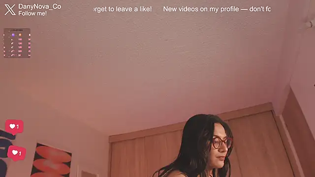 Snapshot of DanyNova_Co chatting on June 2026 09:05:01 PM DanyNova Co online show from June 2026 09:05:01 PM