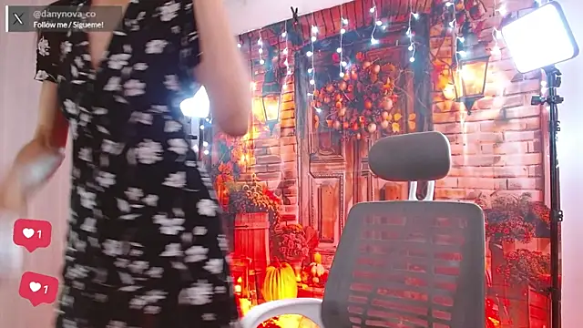 DanyNova Co online show from November 2025 09:07:02 PM