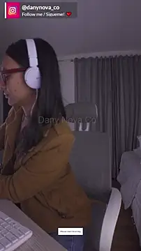 DanyNova Co online show from February 2025 07:52:01 PM