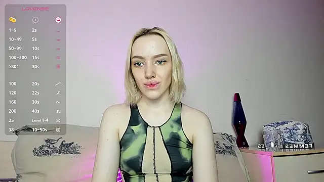 Snapshot of cheryl_mason chatting on February 2025 08:52:02 PM cheryl mason online show from February 2025 08:52:02 PM