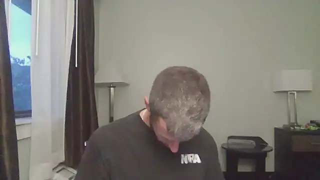 HungStud4You online show from September 2025 11:43:02 PM