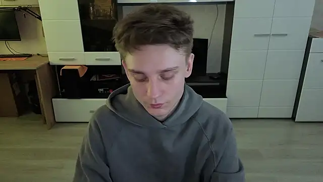 angryzan online show from March 2026 07:00:02 AM