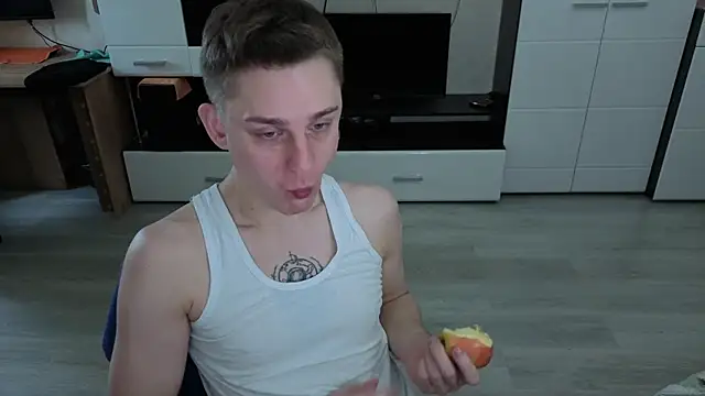 angryzan online show from November 2025 07:01:02 AM