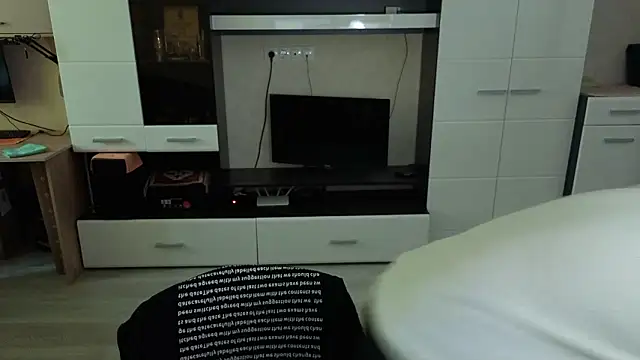 angryzan online show from March 2026 08:10:02 AM