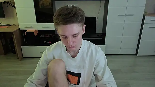 angryzan online show from March 2026 06:17:01 AM