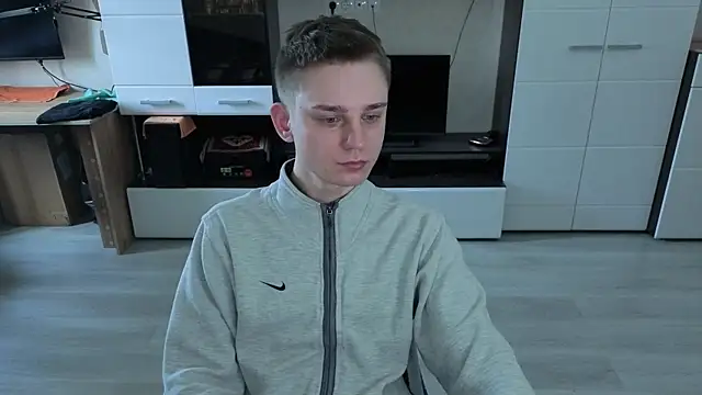 angryzan online show from November 2025 06:17:01 AM