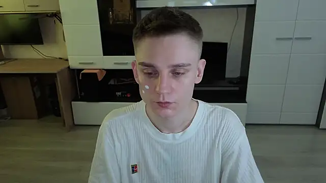 angryzan online show from April 2026 07:46:01 AM