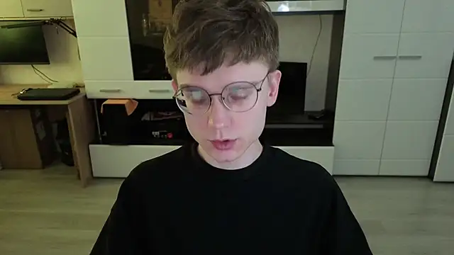 angryzan online show from April 2026 05:31:01 AM