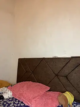 Snapshot of Sofia_Queen17 chatting on September 2025 10:44:01 AM Sofia Queen17 online show from September 2025 10:44:01 AM