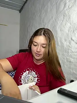 Snapshot of Sofia_Queen17 chatting on June 2026 10:25:01 AM Sofia Queen17 online show from June 2026 10:25:01 AM