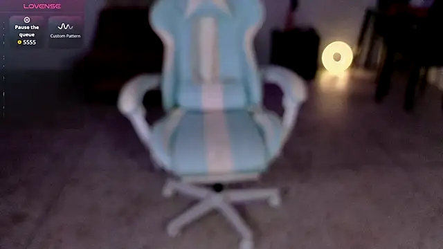 Peggy Funn online show from October 2025 12:11:02 AM