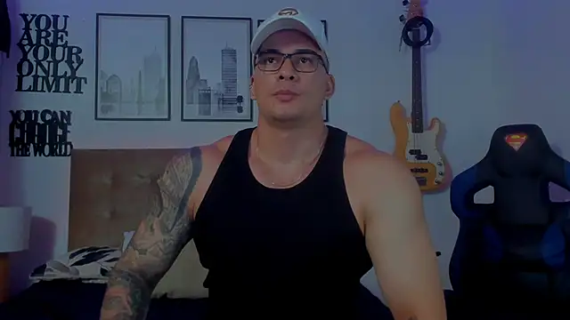 seancarreraa online show from November 2025 06:23:01 PM