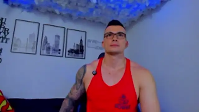 seancarreraa online show from May 2026 09:34:01 PM