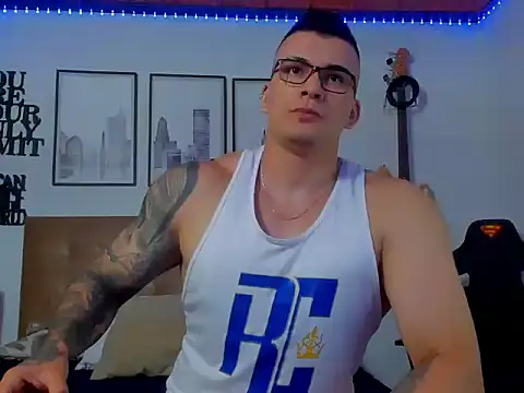 seancarreraa online show from November 2025 05:17:02 PM