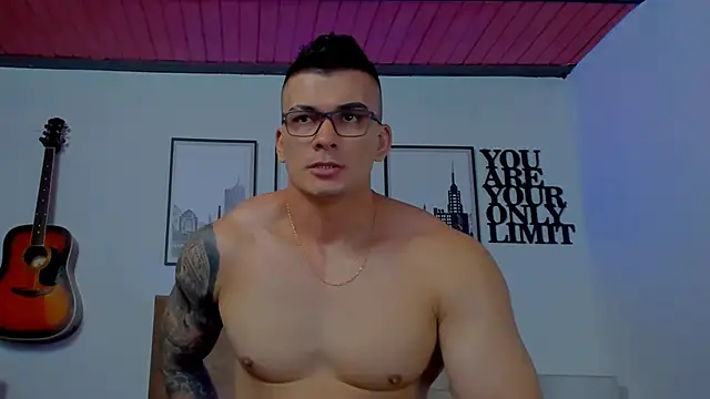 Snapshot of seancarreraa chatting on December 2024 04:30:02 PM seancarreraa online show from December 2024 04:30:02 PM