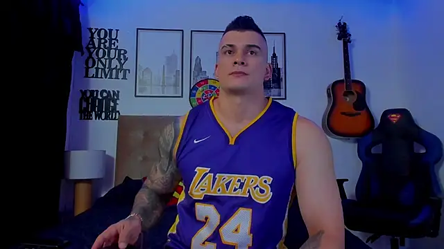 seancarreraa online show from February 2026 12:17:02 AM