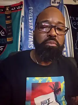 Snapshot of GallowayGooch1085 chatting on February 2026 04:57:01 AM GallowayGooch1085 online show from February 2026 04:57:01 AM