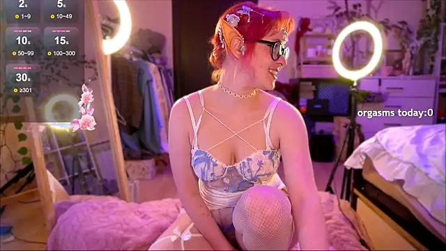 lily noris online show from April 2026 07:09:01 PM