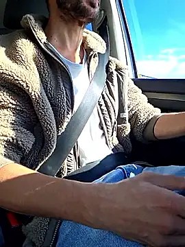 Snapshot of Zeefy chatting on October 2025 09:00:01 AM Zeefy online show from October 2025 09:00:01 AM