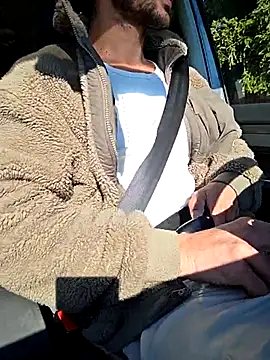 Snapshot of Zeefy chatting on October 2025 07:54:01 AM Zeefy online show from October 2025 07:54:01 AM