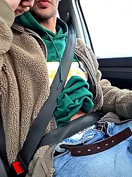 Snapshot of Zeefy chatting on November 2025 07:34:01 AM Zeefy online show from November 2025 07:34:01 AM