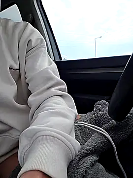 Zeefy online show from January 2026 12:42:01 PM