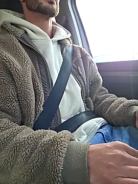 Snapshot of Zeefy chatting on October 2025 07:40:01 AM Zeefy online show from October 2025 07:40:01 AM