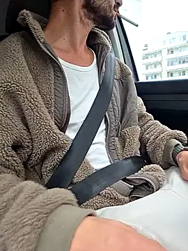 Snapshot of Zeefy chatting on October 2025 07:20:02 AM Zeefy online show from October 2025 07:20:02 AM