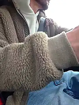 Snapshot of Zeefy chatting on October 2025 07:31:01 AM Zeefy online show from October 2025 07:31:01 AM