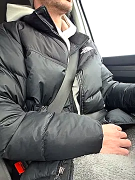 Snapshot of Zeefy chatting on November 2025 09:21:02 AM Zeefy online show from November 2025 09:21:02 AM