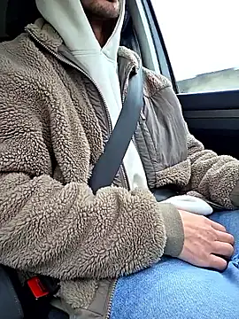 Snapshot of Zeefy chatting on October 2025 07:38:02 AM Zeefy online show from October 2025 07:38:02 AM