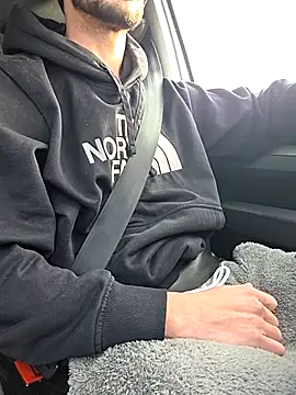 Snapshot of Zeefy chatting on November 2025 08:26:02 AM Zeefy online show from November 2025 08:26:02 AM