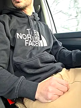 Zeefy online show from December 2025 09:55:02 AM