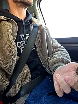 Snapshot of Zeefy chatting on October 2025 06:59:01 AM Zeefy online show from October 2025 06:59:01 AM