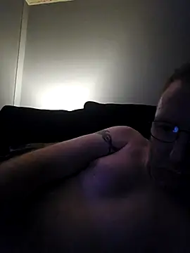Snapshot of walker1979 chatting on May 2026 11:14:03 PM walker1979 online show from May 2026 11:14:03 PM