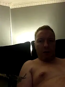 walker1979 online show from October 2025 10:54:01 PM