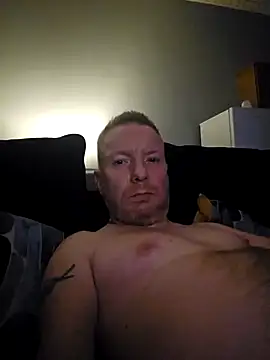 walker1979 online show from October 2025 12:12:02 AM