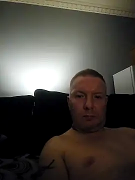 walker1979 online show from September 2025 10:31:02 PM