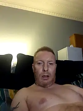 walker1979 online show from October 2025 10:20:01 PM