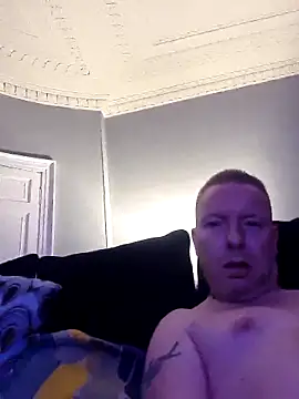 walker1979 online show from October 2025 12:01:01 AM