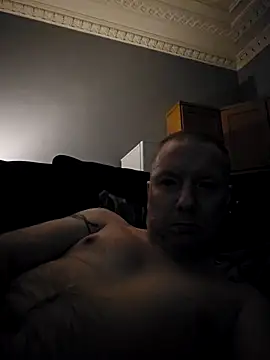 walker1979 online show from February 2026 02:31:02 AM