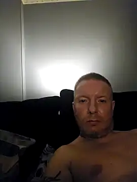 walker1979 online show from September 2025 10:47:01 PM