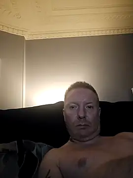 walker1979 online show from October 2025 10:05:02 PM