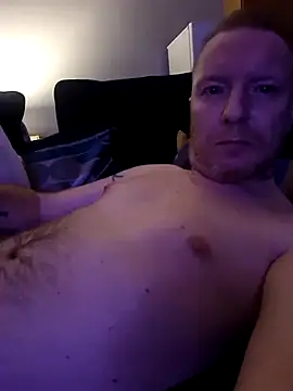 walker1979 online show from November 2025 02:22:01 AM